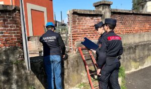 Il blitz dei carabinieri