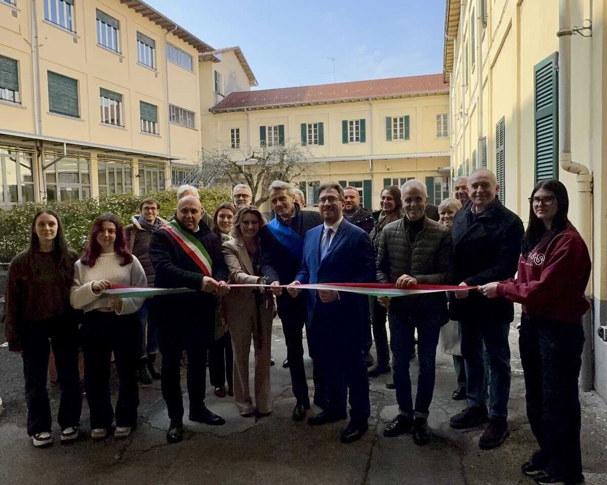 Il taglio del nastro